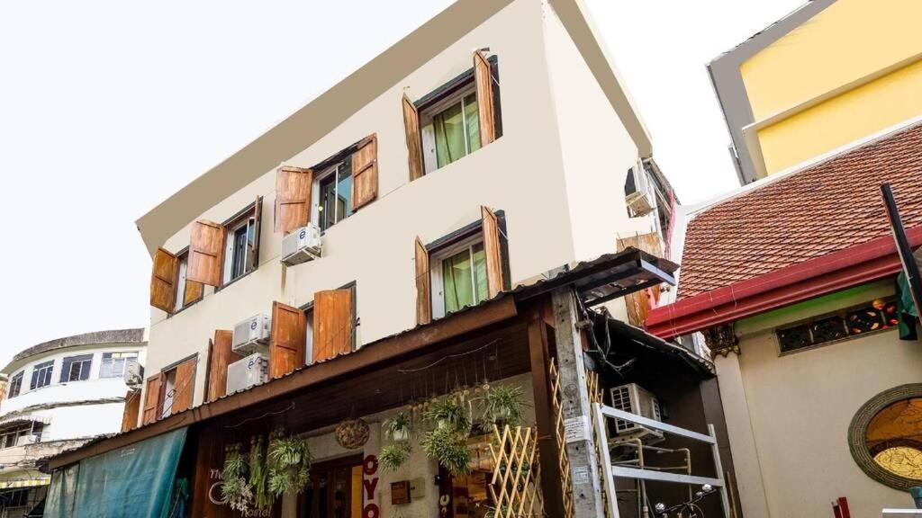100 Years Building Bangkok Old Town By Seen Hostel Экстерьер фото